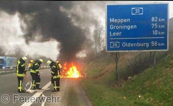 Einsatzfoto PKW-Brand auf der A31